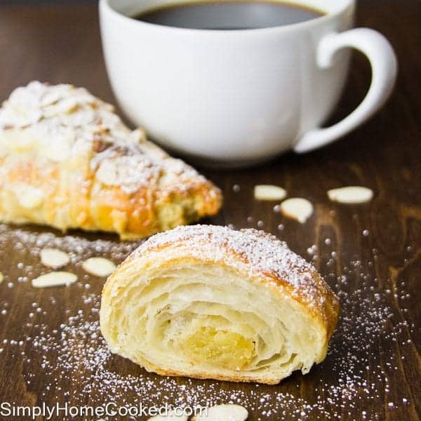 almond croissant sliced