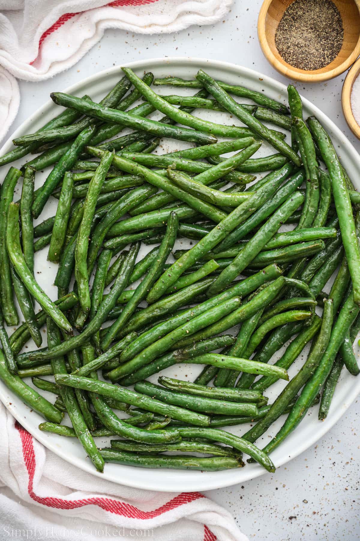 Plate of Air Fryer Green Beans