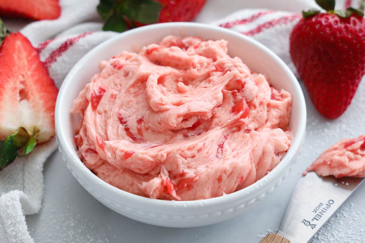 Strawberry Butter in a bowl.