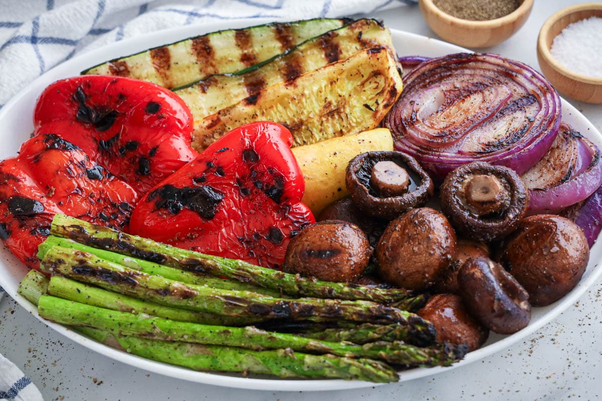Grilled vegetables on a plate. 